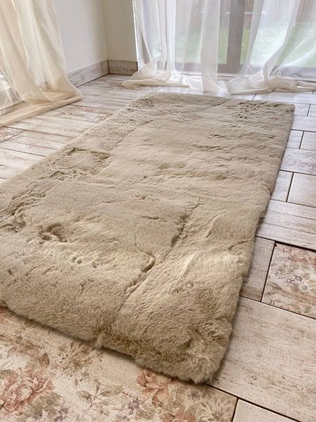 Килим зі штучного хутра Cozy Piece beige cpb-1 фото